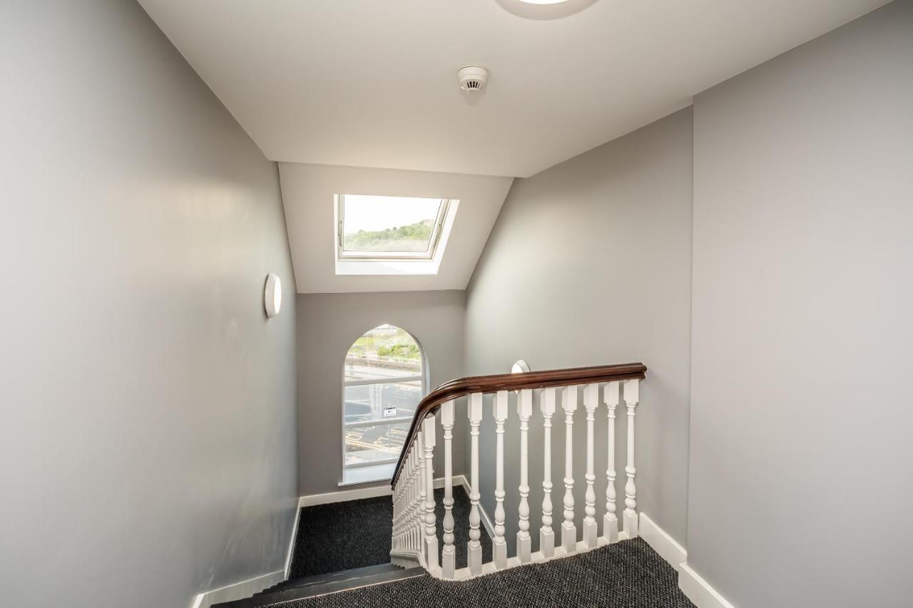Stay Suites Huddersfield Buitenkant foto